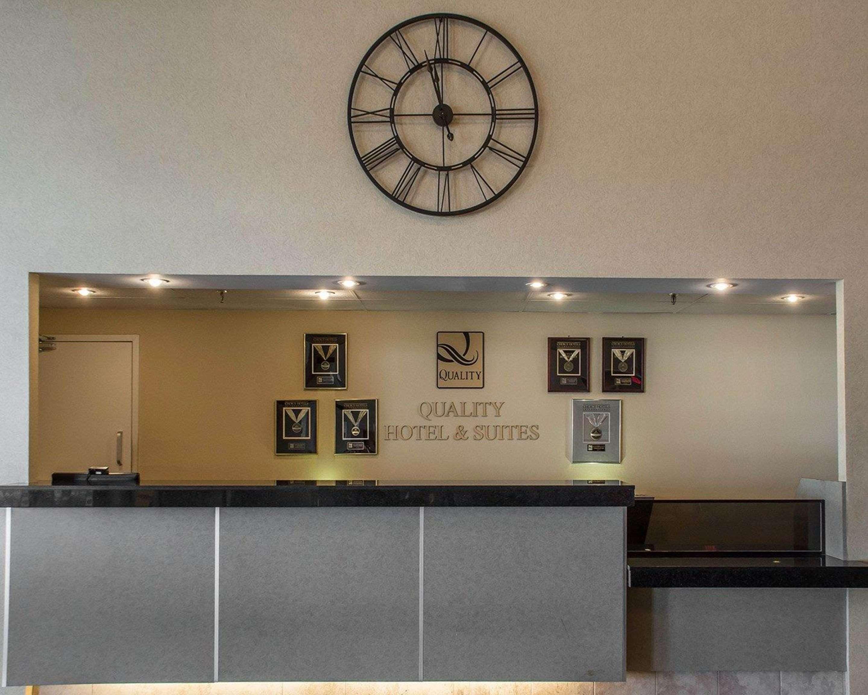 Quality Hotel & Suites Woodstock Extérieur photo